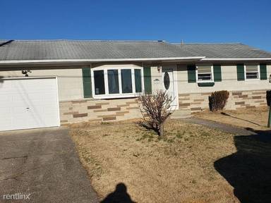 Main picture of 18 W Delaware Dr