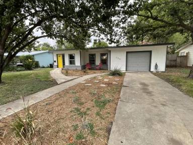 Main picture of 258 Cresham Dr