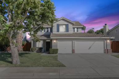 Main picture of 2201 Bridle Creek Cir