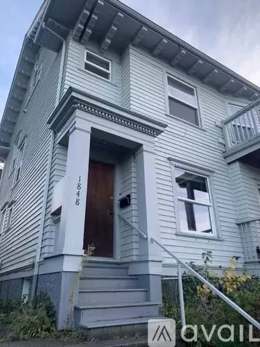 Main picture of 1848 E Burnside St