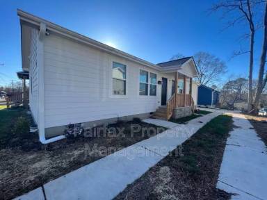 Main picture of 1003 Alma St