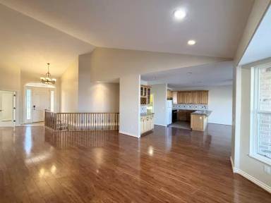 Main picture of 331 E Haven Crest Rd