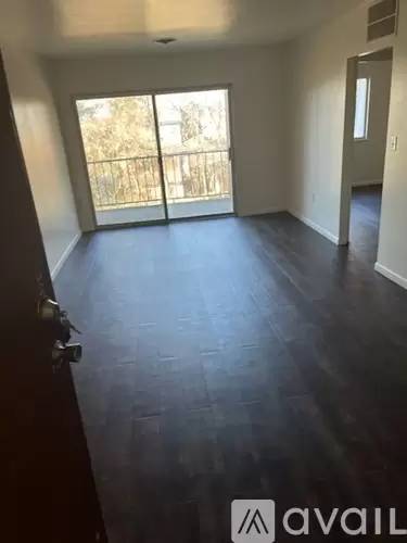 Main picture of 4805 Glenway Ave