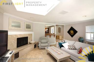 Main picture of 326 S Peck Ave