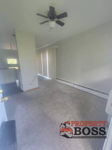 Main picture of 5912 Forest Ave
