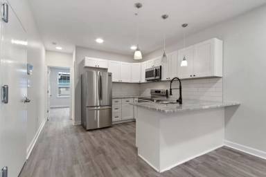 Main picture of 2117 N Front St