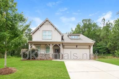 Main picture of 140 Stewart Glen Dr