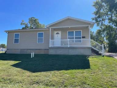 Main picture of 319 Anthony St