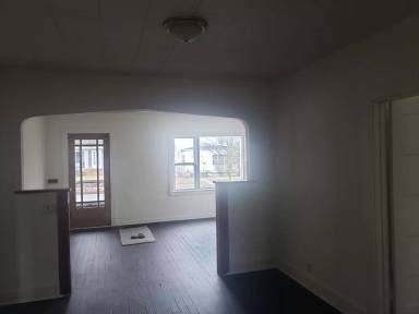 Main picture of 616 W State Blvd