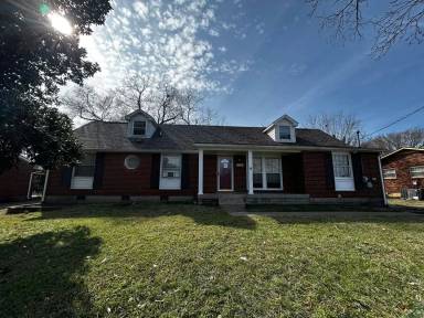 Main picture of 7045 Bonnavent Dr