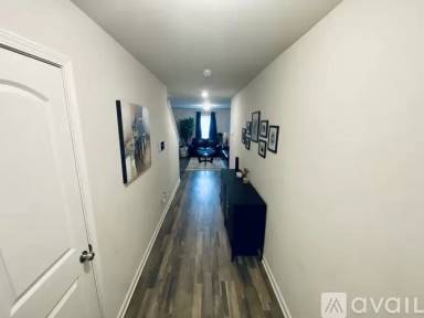 Main picture of 636 Ivy Brook Way