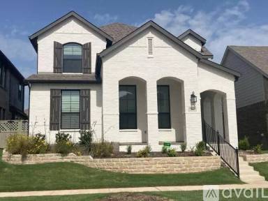 Main picture of 904 Pearl Pl