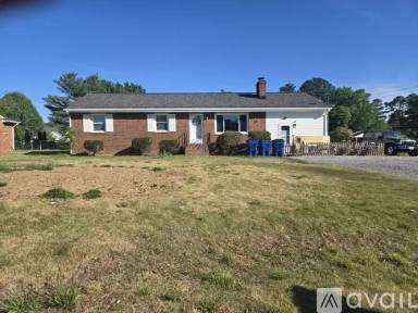 Main picture of 8225 Carter Ln