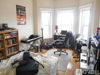 Main picture of 11 Royce Rd
