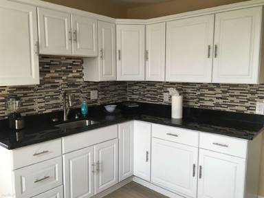 Main picture of 60 Saint James St