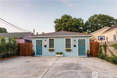 Main picture of 7471 Hurst St