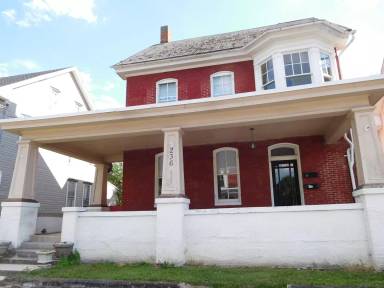 Main picture of 236 W 2nd St