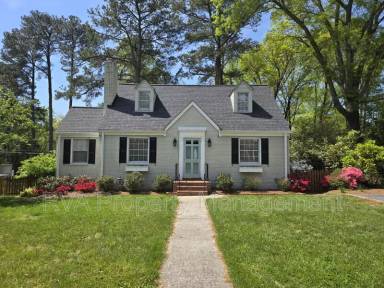 Main picture of 6509 W Franklin St
