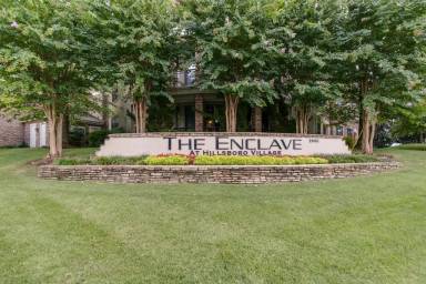 Main picture of Enclave At Hillsboro Village