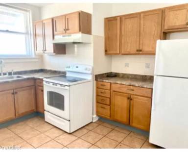 Main picture of 5618-5622 N Western Ave Apartments