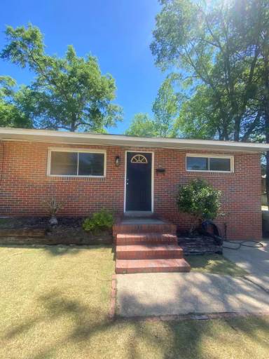 Main picture of 502 Perry St