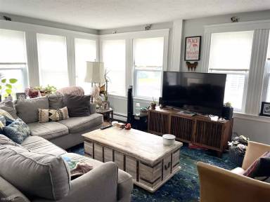 Main picture of 549 Riverside Ave