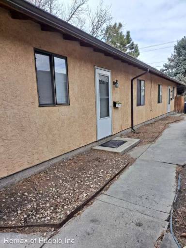 Main picture of 2524 Taylor Ln