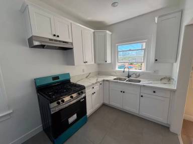 Main picture of 324 S Rampart Blvd