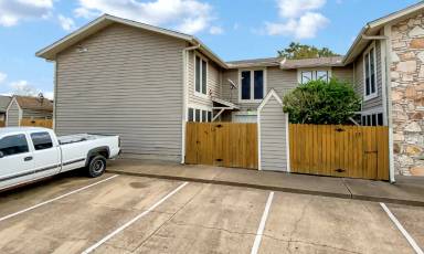 Main picture of 2101 Barak Ln