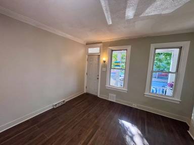 Main picture of 1103 Division St