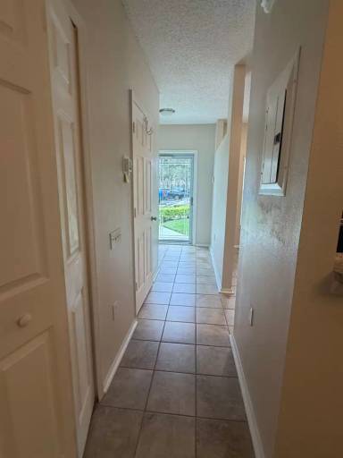 Main picture of 8622 Hunters Key Cir