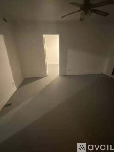 Main picture of 5120 W Iowa St