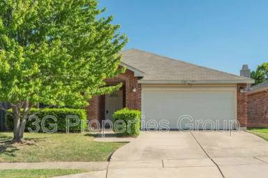 Main picture of 1744 Diamond Lake Trl