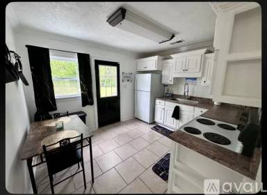 Main picture of 617 N 9th Plz
