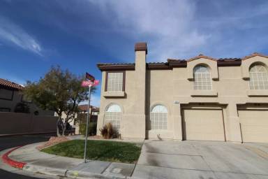 Main picture of 2610 Pebblegold Ave
