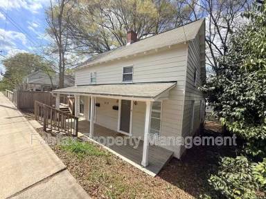 Main picture of 919 Washington St