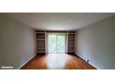 Main picture of 3239 Bishop St