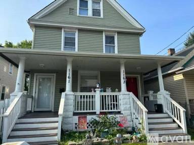 Main picture of 1161 Rowley Ave