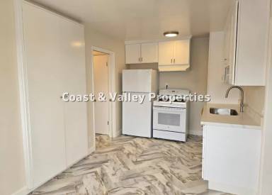 Main picture of 601 Forest Ave