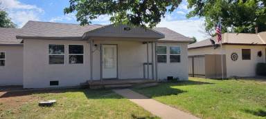 Main picture of 2901 Wallace St