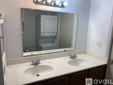 Main picture of 282 W Olive Dr