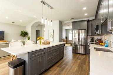 Main picture of 12 Crossway Ct W