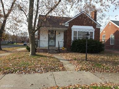 Main picture of 20101 Strathmoor St