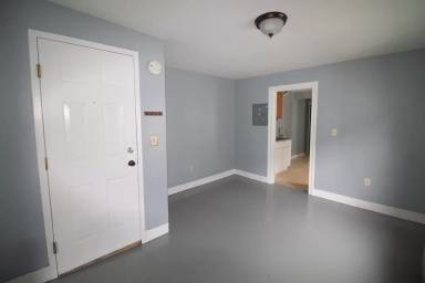 Main picture of 207 Maple St