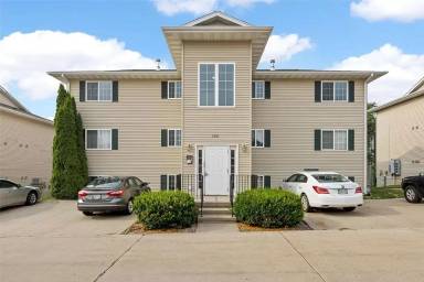 Main picture of 780 Magnolia Ln