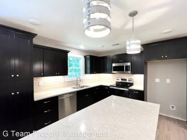 Main picture of 715 Hollie Way