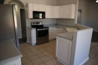 Main picture of 5717 E Calle de la Fresa