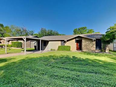 Main picture of 1913 Briarwood Dr