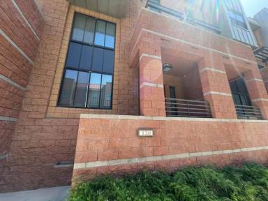 Main picture of 330 S Farmer Avenue Apartments