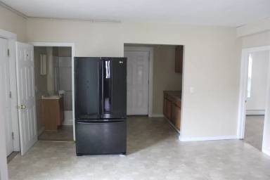 Main picture of 72 Ash St